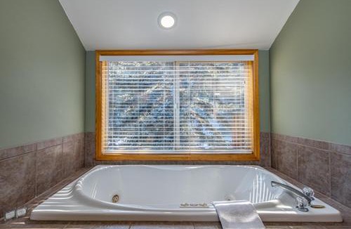 Estes Park Resort | Stonebrook Resort - Adult Only