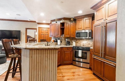Beaver Creek Condo | Strawberry Park On The Slopes In Beaver Creek Ski-In/Ski-Out