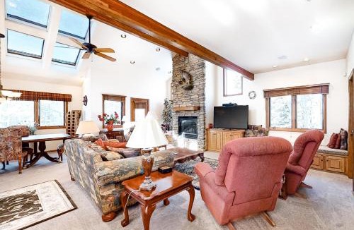 Frisco House | Streamside Lane