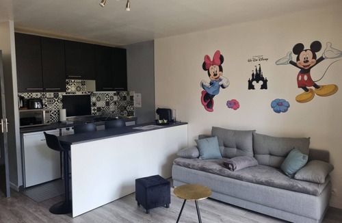 Esbly Apartment | Studio 2 steps from Disneyland