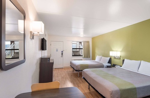 Briargate Hotel | Studio 6 - Colorado Springs - Air Force Academy