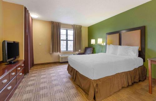 Eagan Hotel | Studio 6 Extended Stay Minneapolis Airport Eagan MN