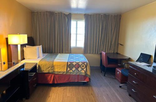 Sterling Hotel | Studio Apartments