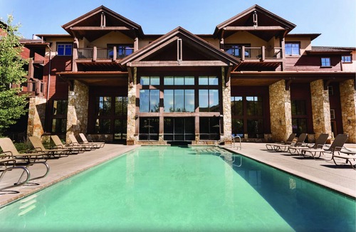 Four O'Clock Apartment | Studio Condo at Grand Timber Lodge. Walking distance to town and slopes