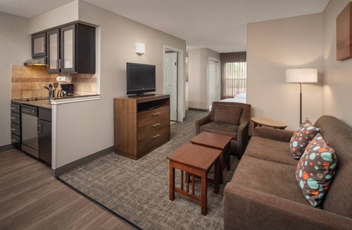 Englewood Apartment | Studio flat ∙ 1 bedroom ∙ 4 guests