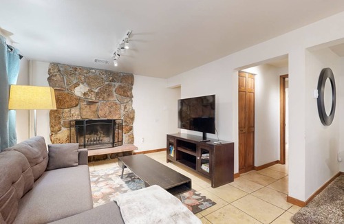 Intermountain Apartment | Studio flat ∙ 4 guests