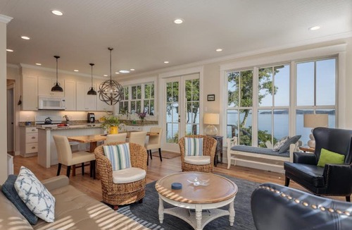 Eastsound House | Stunning 4BR Waterfront Home in Eastsound with Private Sauna and Beach Access