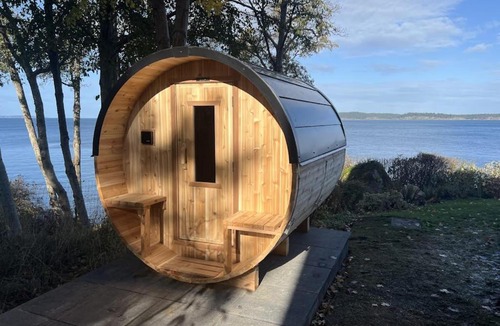 Eastsound House | Stunning 4BR Waterfront Home in Eastsound with Private Sauna and Beach Access