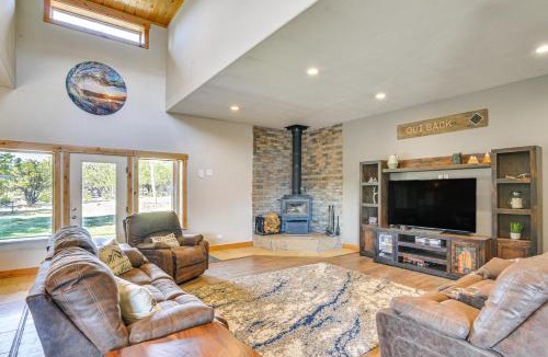 Buena Vista House | Stunning Buena Vista Home about 4 Mi to River Rafting!