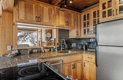 Steamboat Springs Condo | STUNNING CONDO FOR CHRISTMAS /NEW YEARS nHOLIDAY DISCOUNT FOR 7 NTS OR MORE