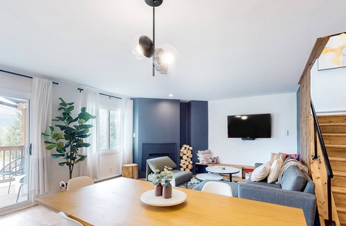 Summit Cove Condo | Stunning condo with mountain views, private W/D, and gas fireplace