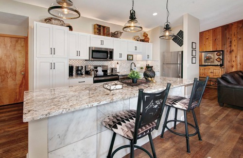 Corinthian Hills Condo | Stunning Direct Lake Dillon Views from this Top Floor Condo
