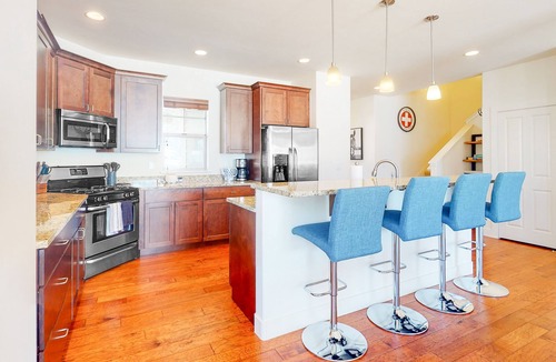 Eagle House | Stunning dog-friendly home with mountain view, fireplace, kitchen, patio, & W/D