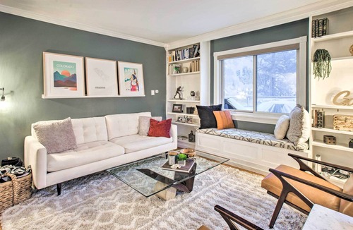 Evergreen House | Stunning Evergreen Chalet w/ Private Hot Tub!