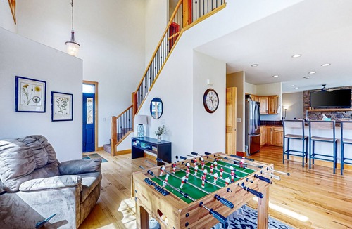 Grand Elk Ranch House | Stunning house w/mountain views, free WiFi, outdoor activities