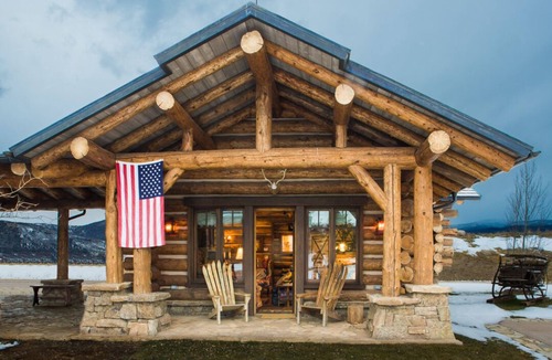 Aspen House | Stunning Mclain Flats Estate