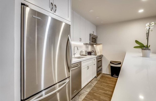 Downtown Condo | Stunning Ski-In/Ski-Out Condo w/Pool & Hot Tub
