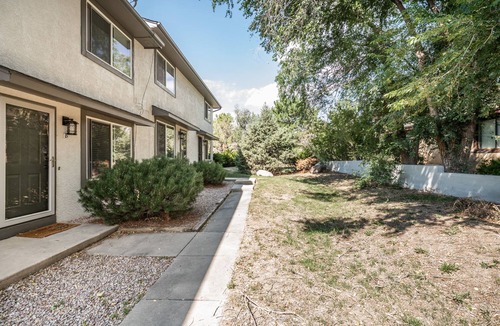 Cimarron Hills Condo | ❀ Stunning ❀ Townhouse with A/C! Sleeps 5 People