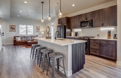 Sunnyside House | Stunning Townhome in Sunnyside/Lohi