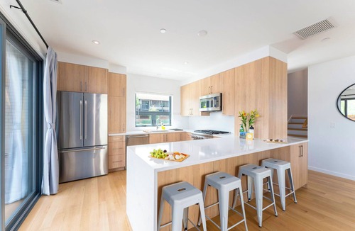 Whittier House | Stunning Townhouse Steps to Downtown, CU & Hiking Trails
