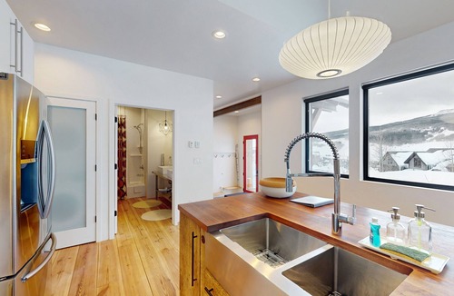 Crested Butte South House | Stunningly situated home with gorgeous mountain views & firepit