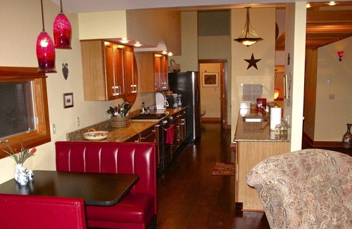 Salida House | Style, Comfort and a Huge View, close to everything!