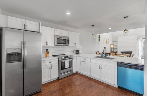 Heather Ridge House | Stylish 3-Bedroom Home with Golf Course Backyard
