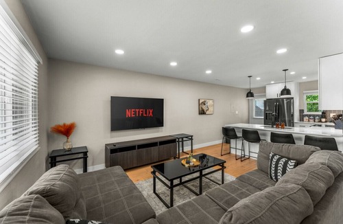 Scenic Heights House | Stylish Arvada Duplex | Central Access to Denver