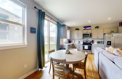 Gypsum House | Stylish, dog-friendly retreat with grill & washer/dryer - near skiing & hiking