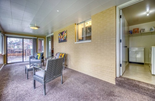 Lakewood Apartment | Suite 35A Sunroom – Boutique Medical Housing Oasis