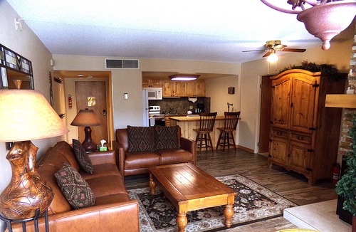 Copper Mountain Village Condo | Summit House Short Walk to Skiing, Covered Parking Balcony w/Panoramic Views