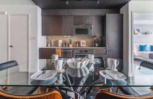 CityPlace Apartment | Sun-drenched urban studio loft sleeping up to 6
