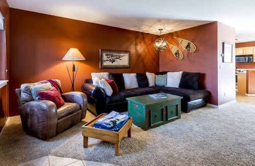 Steamboat Springs Condo | Sunburst 3473 by SkyRun! Fireplace! Hot Tub! Private Grill!