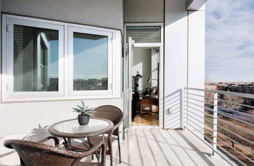 Stapleton Condo | Sunny Corner Condo | Central Park | 30+ Days