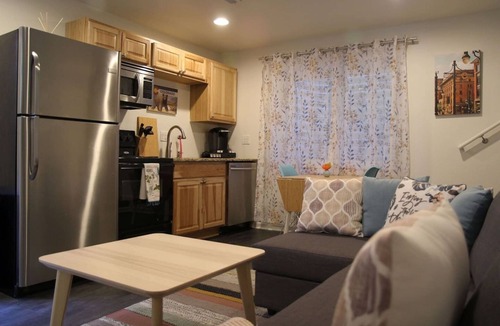 Sunnyside Apartment | Sunnyside Up - Hottub! - Great Location! - Low Cleaning Fees!