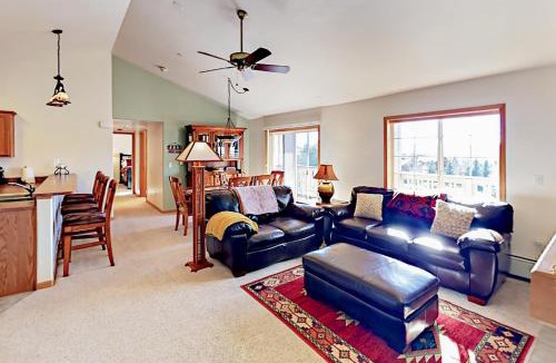 Steamboat Springs Apartment | Sunray Meadows 308