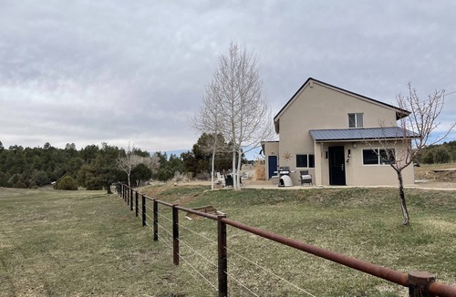 Mancos House | Sunrise Casita pet friendly 2 bedroom 1 bath full kitchen