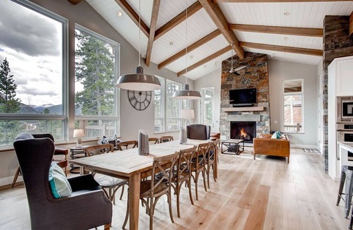 Christie Heights House | Sunrise Ski Haus 4 Bedroom Home by RedAwning