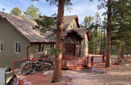 Divide Ski Chalet | Sunset Grove