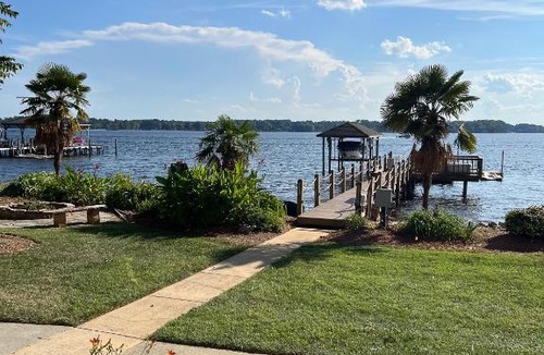 Terrell House | Sunset Pointe