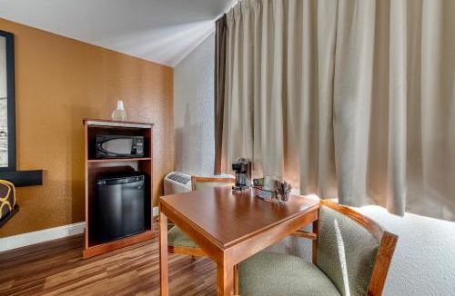 Alamosa Hotel | Super 8 by Wyndham Alamosa