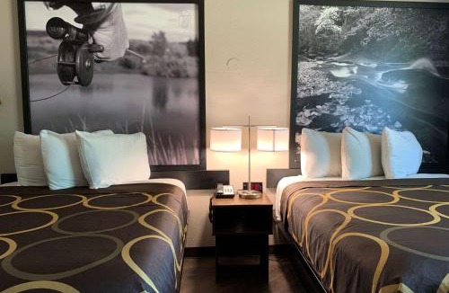 Greeley Hotel | Super 8 by Wyndham Greeley