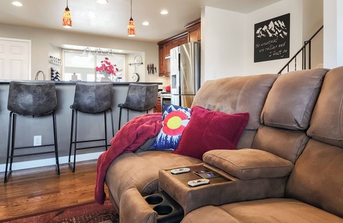 Vista Ridge House | Superb Entertainment Retreat: Colorado Crossroads!
