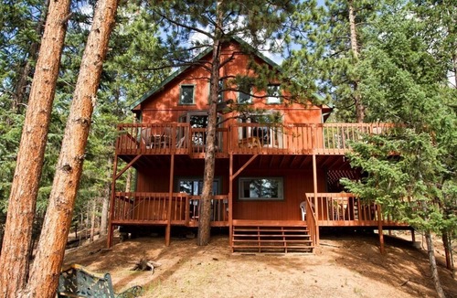 Woodland Park House | Superb Three Acre Mountain View Home for Reunions/Families