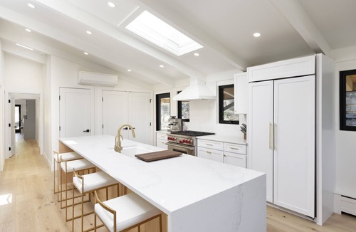 Red Mountain House | Swish Chalet off Willoughby Way, Lower Red Mountain
