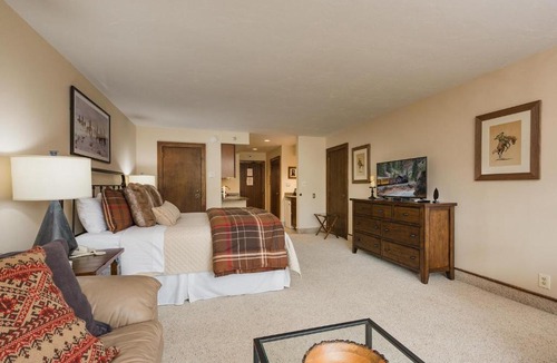 Purgatory Apartment | Tamarron Lodge Studio 213