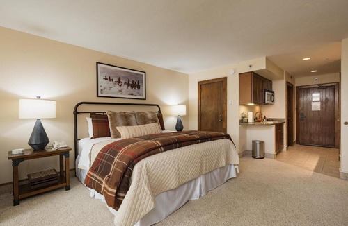 Purgatory Apartment | Tamarron Lodge Studio 213