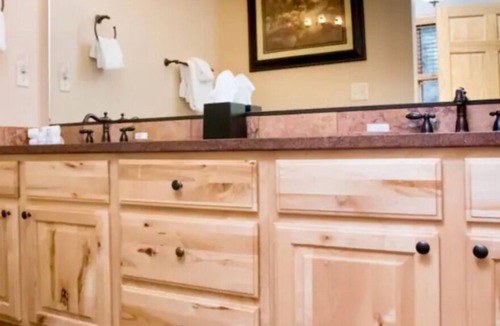 Stanley Hills Condo | Tasteful lofted condo, ideal for couples--private hot tub and mountain views!