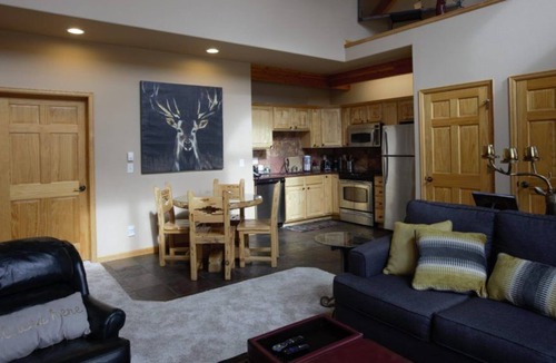Stanley Hills Condo | Tasteful lofted condo, ideal for couples--private hot tub and mountain views!