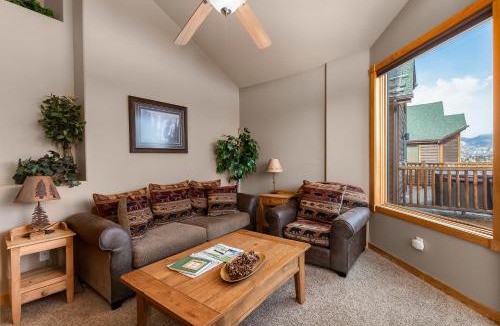 Estes Park Apartment | Teepee Mountain 12A Condo